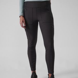 Athleta Headlands Hybrid Cargo II Tight